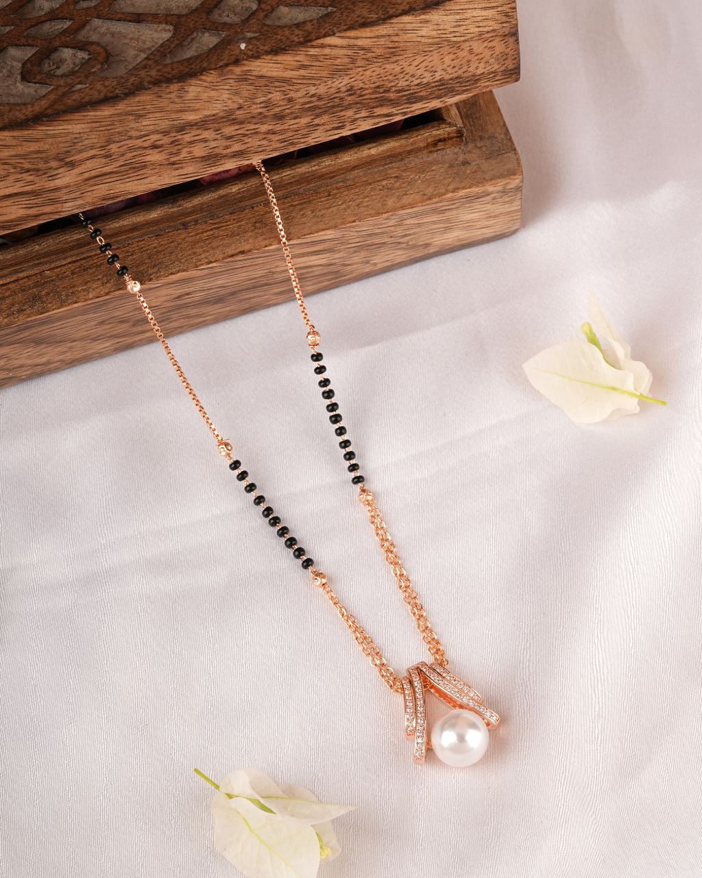 Rose Gold Pearl Drop Mangalsutra with Diamond Accents